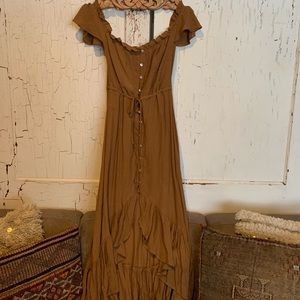 Off the Shoulder Camel High/Low Midi